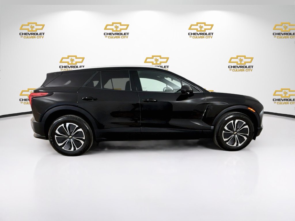 Used 2024 Chevrolet Blazer EV LT AWD/4WD image 9
