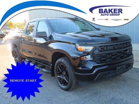 Used 2023 Chevrolet Silverado 1500 Custom image 1