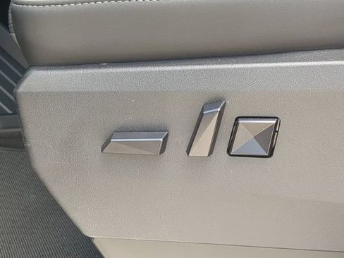 Used 2024 Tesla Cybertruck AWD Crew Cab image 21
