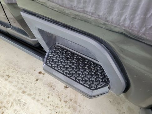 Used 2021 GMC Sierra 2500 AT4 w/ AT4 Premium Plus Package image 39