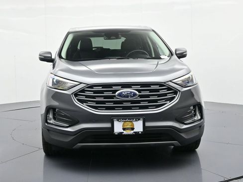 Used 2024 Ford Edge Titanium image 3