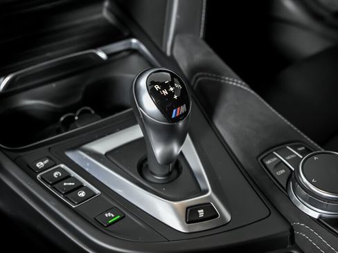 Used 2019 BMW M4 CS w/ Executive Package image 33