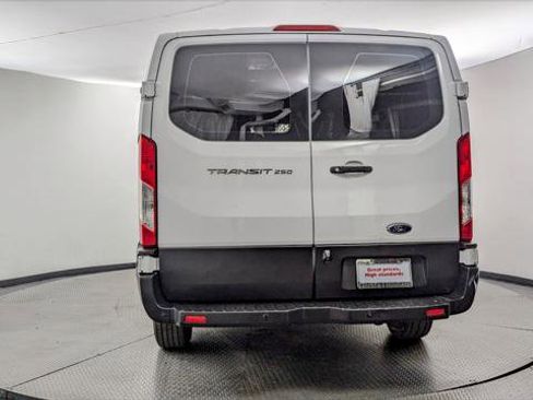 Used 2019 Ford Transit 250 130 Low Roof image 7