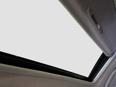 Used 2024 Subaru Crosstrek 2.0i Premium image 26