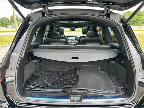 Used 2022 Mercedes-Benz GLS 450 4MATIC image 46