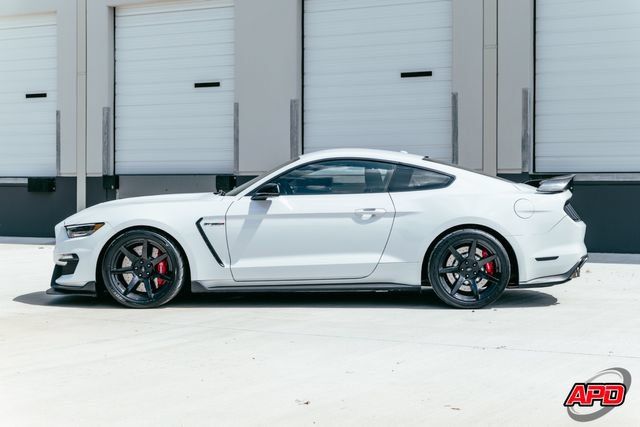 Used 2017 Ford Mustang Shelby GT350R w/ GT350R Equipment Group 920A RWD image 44