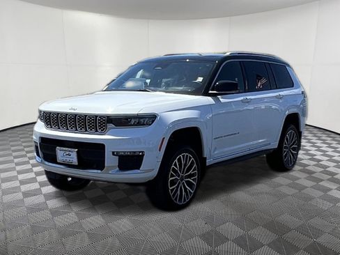 Used 2022 Jeep Grand Cherokee L Summit AWD/4WD image 3