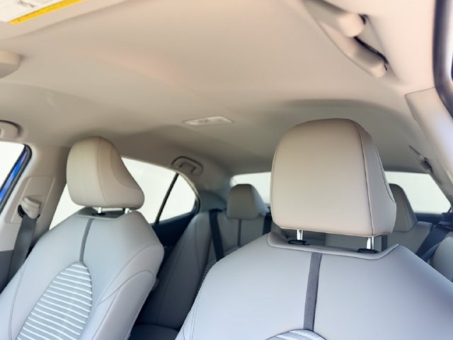 Used 2024 Toyota Camry SE w/ Convenience Package FWD image 27