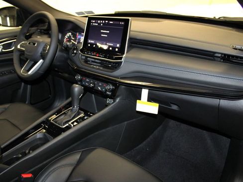 New 2026 Jeep Compass Limited image 25