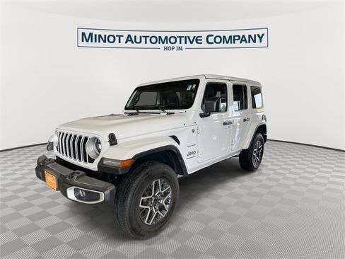 Certified 2024 Jeep Wrangler Sahara image 4