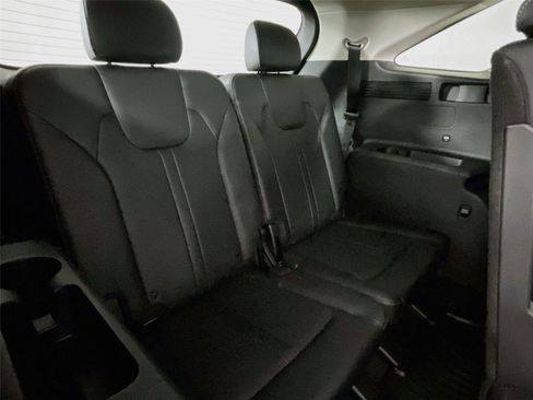 Used 2023 Kia Sorento S w/ Panoramic Sunroof Package FWD image 30