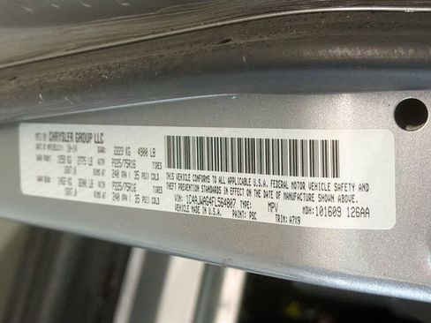 Used 2015 Jeep Wrangler Sport w/ Connectivity Group AWD/4WD image 31