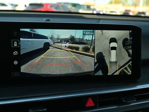 Used 2026 Kia Sorento SX Prestige w/ Olive Brown Leather Package image 17