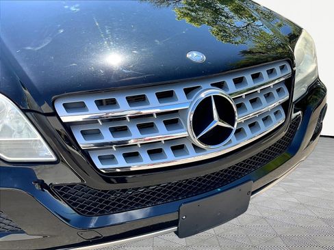 Used 2010 Mercedes-Benz ML 350 4MATIC image 33