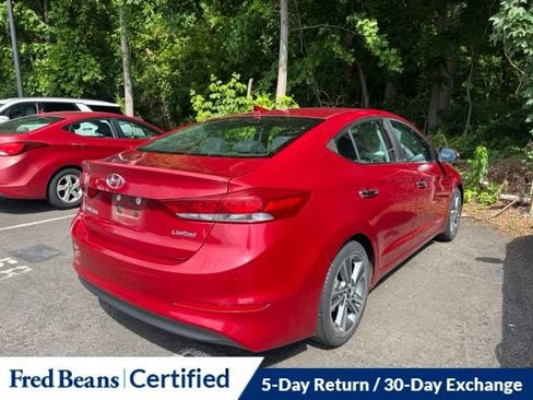 Used 2017 Hyundai Elantra Limited w/ Limited Tech Package 04 FWD image 3