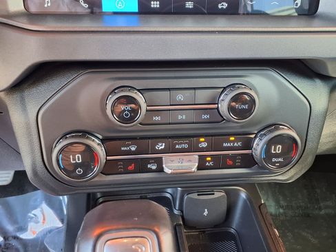 Used 2025 Ford Bronco Big Bend AWD/4WD image 24