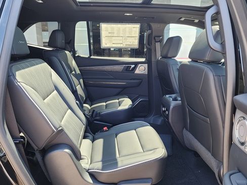 New 2026 Buick Enclave Avenir w/ Super Cruise Package image 44