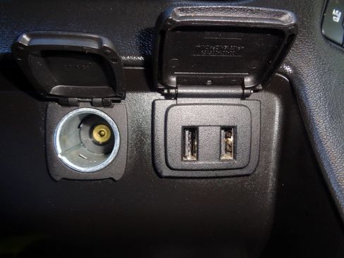 Used 2016 GMC Yukon SLT image 20