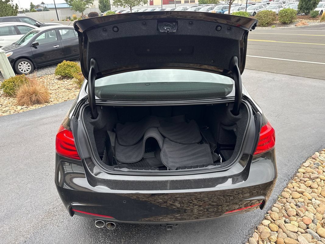 Used 2017 BMW 330i Sedan RWD image 52