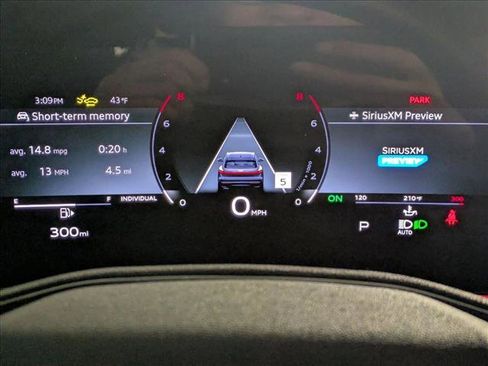 Used 2025 Audi Q5 Premium Plus w/ Premium Plus image 11