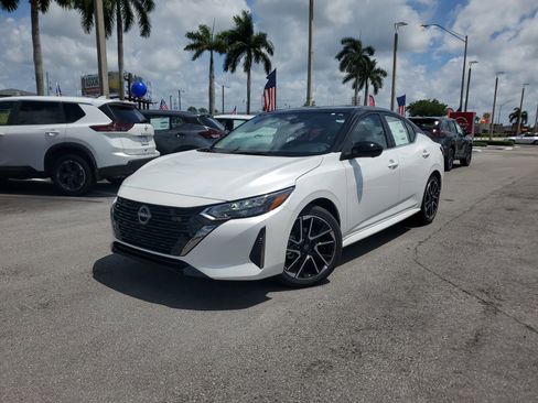 New 2025 Nissan Sentra SR w/ SR Premium Package image 19