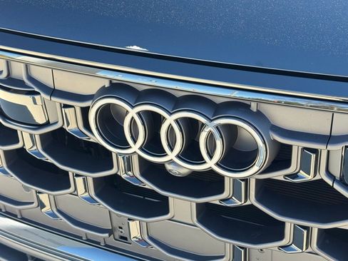 New 2026 Audi Q8 Premium Plus image 7