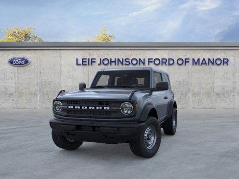 New 2025 Ford Bronco Base image 2