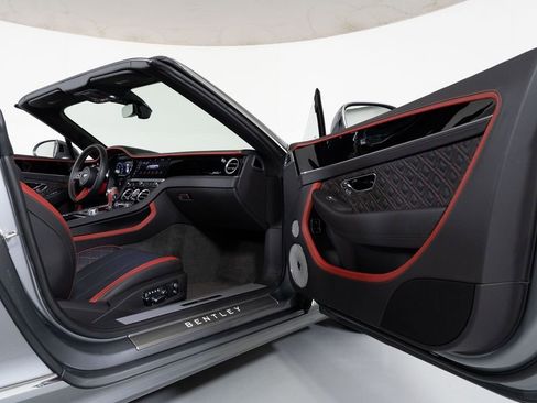 Used 2023 Bentley Continental GT Speed image 37