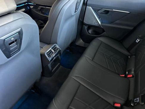 Used 2025 BMW 530i xDrive image 11