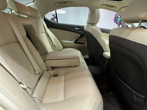 Used 2011 Lexus IS 250 image 24