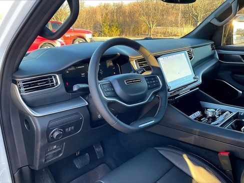 New 2026 Jeep Grand Wagoneer Limited image 6