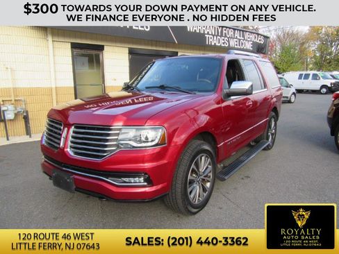 Used 2016 Lincoln Navigator Reserve image 1