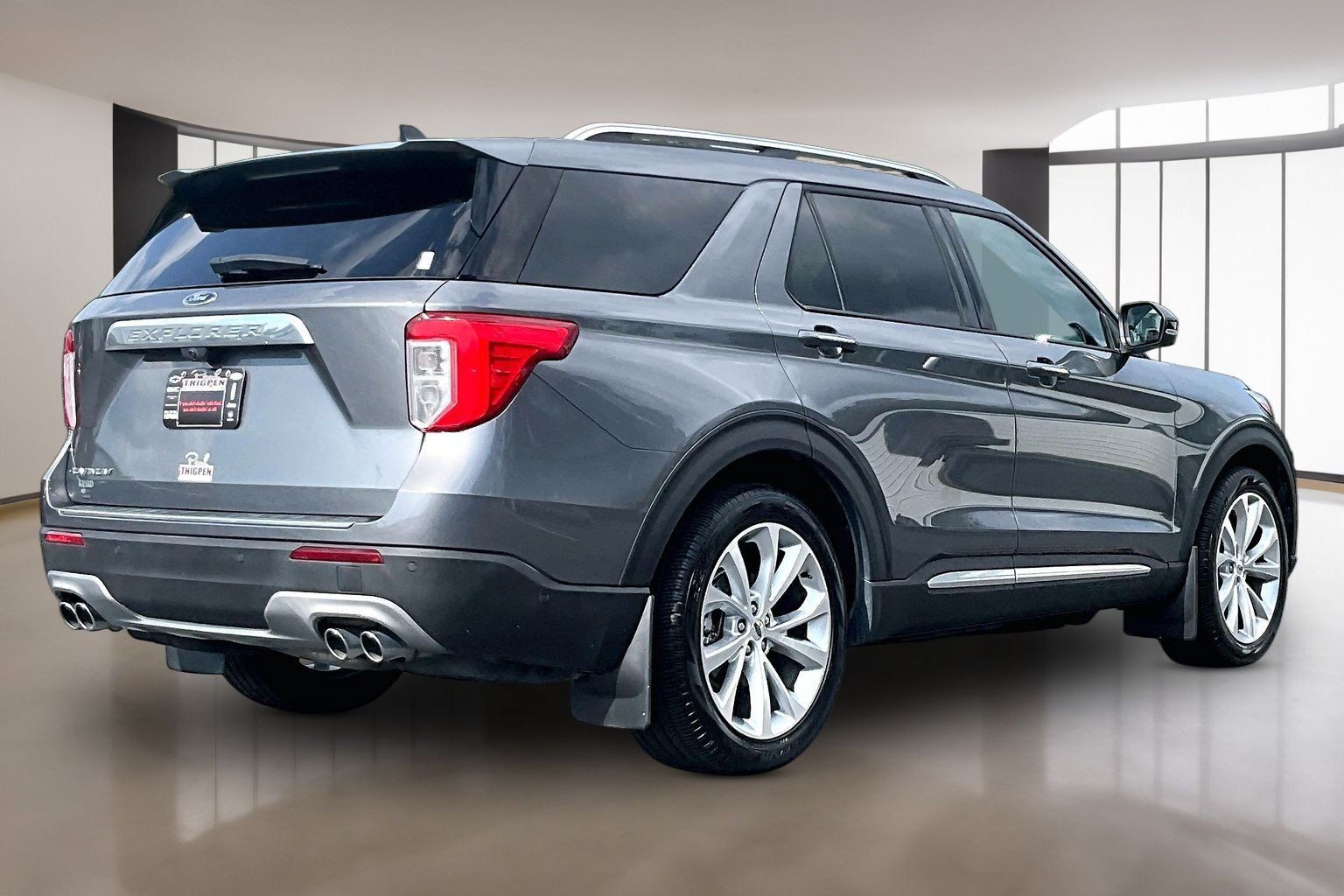 Used 2022 Ford Explorer Platinum w/ Equipment Group 601A RWD image 7
