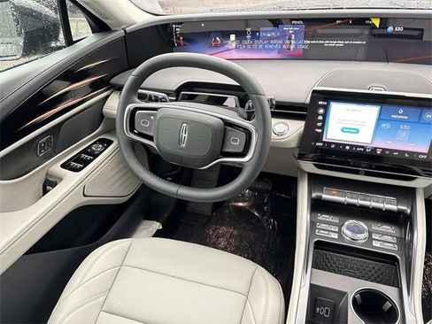 New 2026 Lincoln Nautilus Premier w/ Jet Appearance Package image 14
