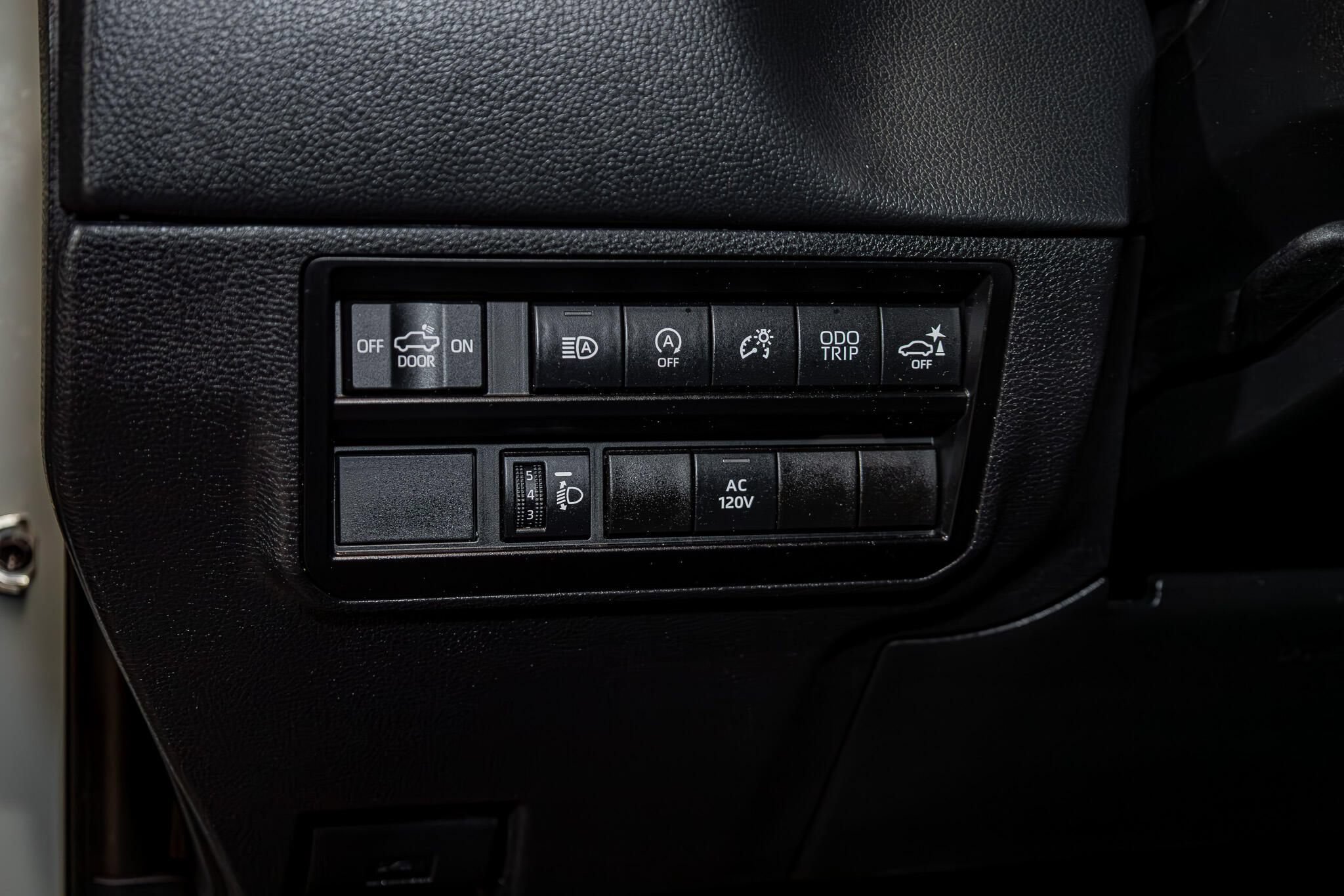 Used 2024 Toyota Tundra Limited w/ TRD Off-Road Package AWD/4WD image 17