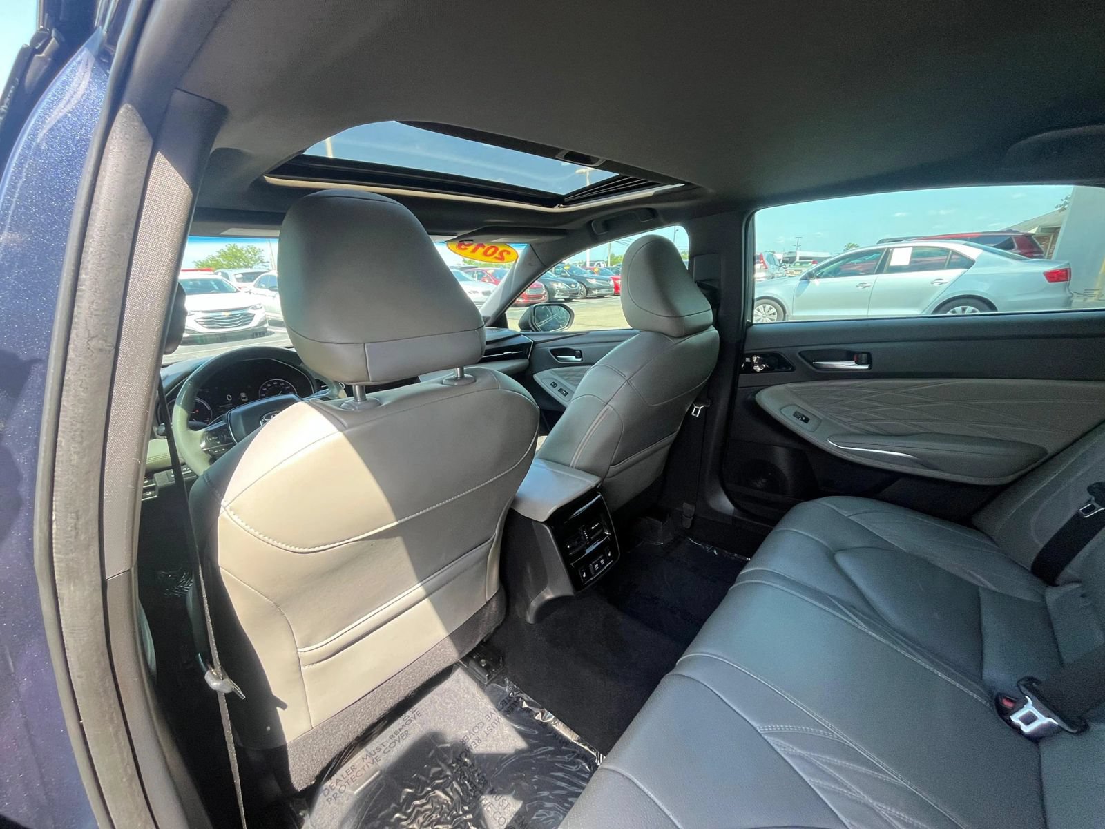 Used 2019 Toyota Avalon Limited w/ Advanced Safety Package FWD image 30