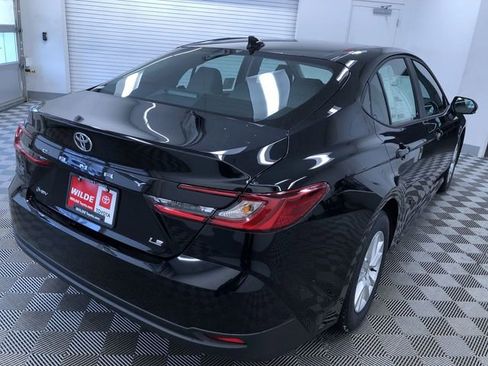 New 2026 Toyota Camry LE image 9