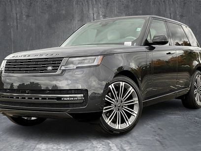 New 2025 Land Rover Range Rover SE