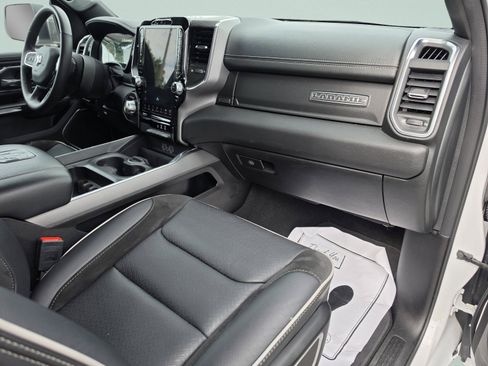 Used 2025 RAM 1500 Laramie AWD/4WD image 18