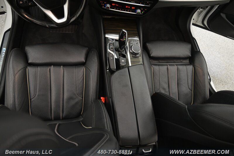 Used 2018 BMW 530e RWD image 23