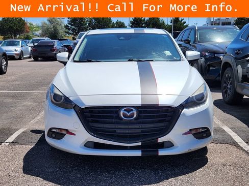 Used 2017 MAZDA MAZDA3 Grand Touring w/ Premium Equipment Package FWD image 3