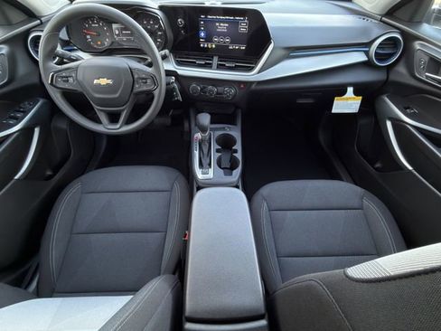 New 2026 Chevrolet Trax LS w/ Driver Confidence Package image 8