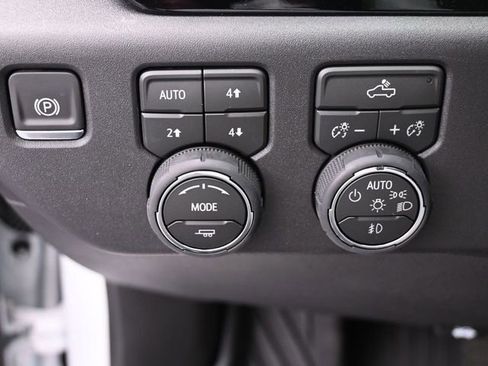 New 2026 Chevrolet Silverado 1500 LT Trail Boss w/ LPO, Dark Essentials Package image 34