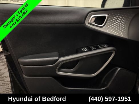 Used 2022 Kia Soul LX FWD image 10