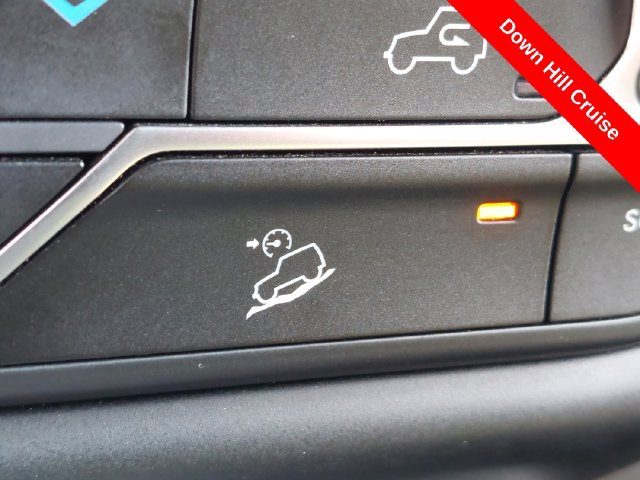 Used 2020 Jeep Wrangler Unlimited Sahara AWD/4WD image 17