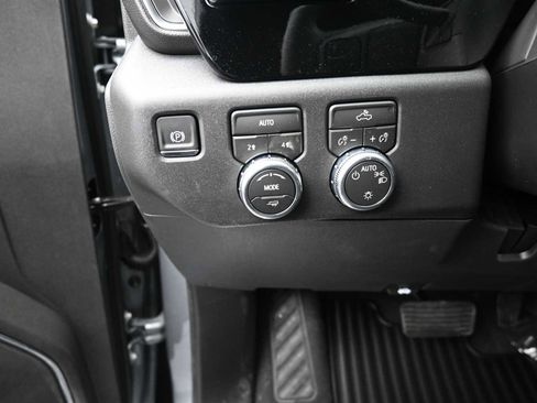 New 2026 GMC Sierra 1500 SLE w/ Preferred Package image 11