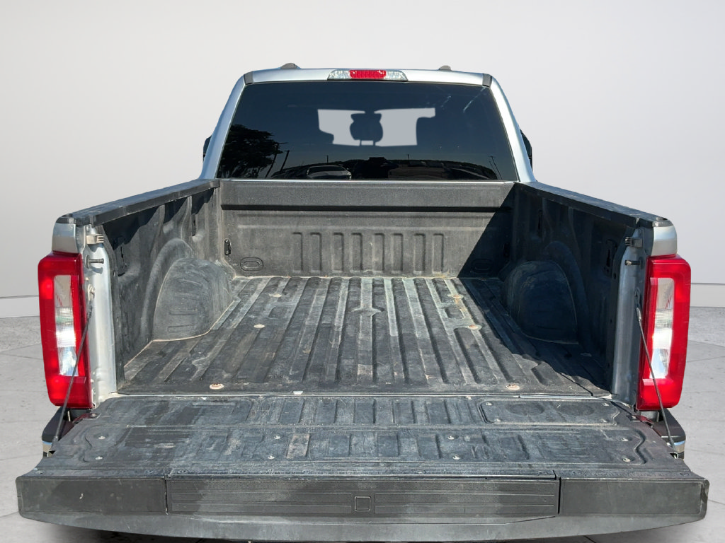 Used 2023 Ford F250 XLT w/ FX4 Off-Road Package AWD/4WD image 21