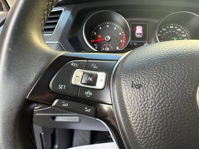 Used 2020 Volkswagen Tiguan SE w/ Panoramic Sunroof Package AWD/4WD image 30