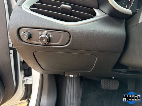 Used 2024 Chevrolet Malibu LT image 10