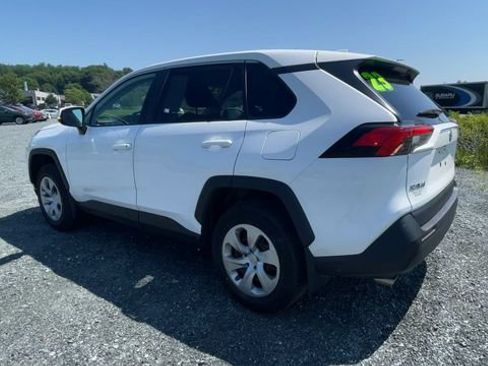Certified 2023 Toyota RAV4 LE AWD/4WD image 6